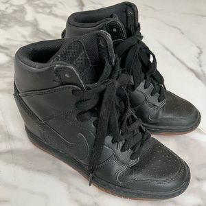 Nike Dunk Sky Hi Essential Women's sneaker black size 5.5